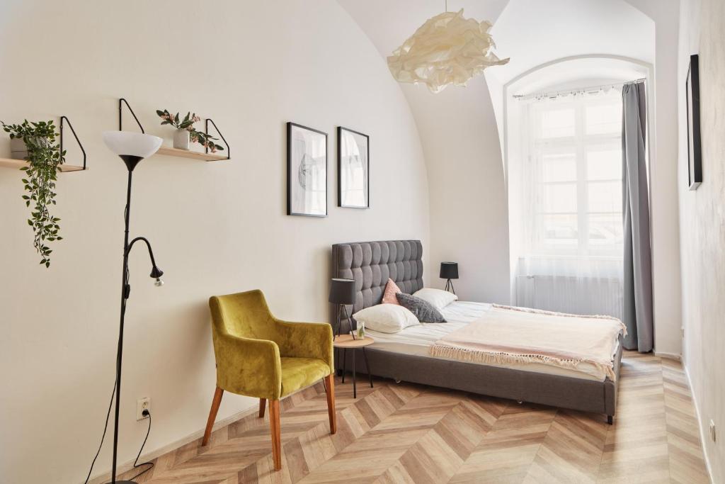 Cozy Flat in New Town by Prague Days room 1