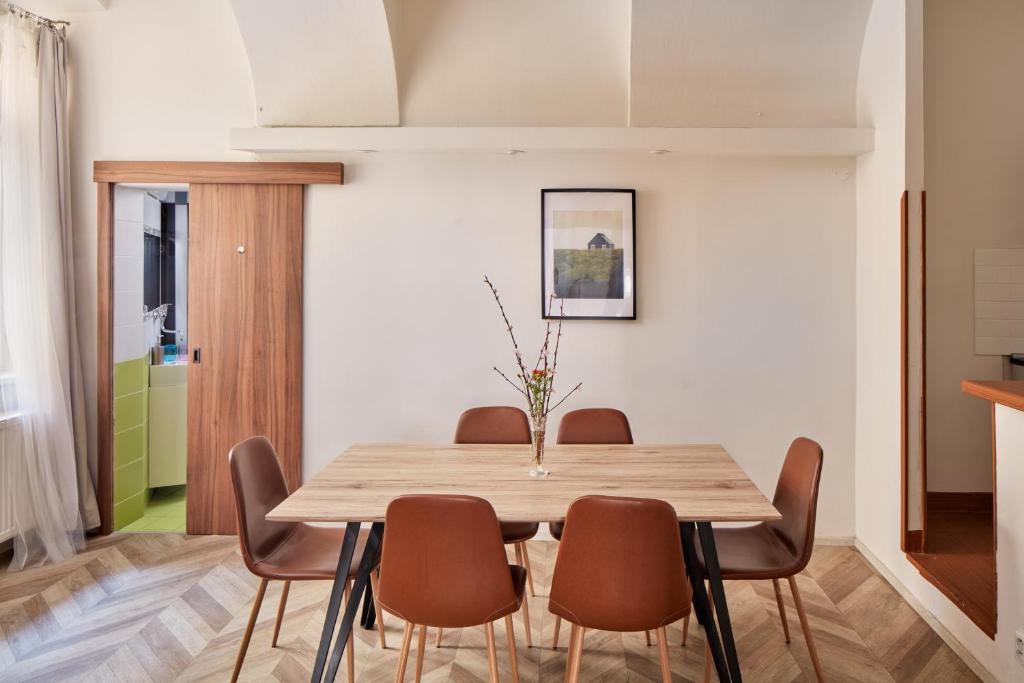Cozy Flat in New Town by Prague Days room 2